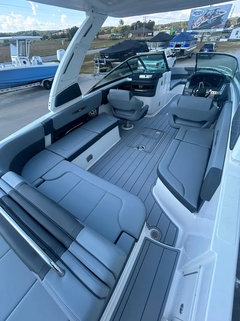 Slide: The Image of Chaparral 307 SSX 2025 - 4