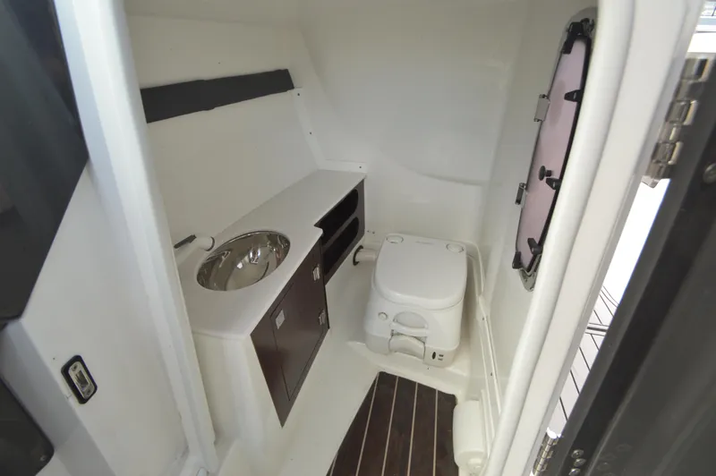 Slide: The Image of Monterey 275SS 2020 - 23