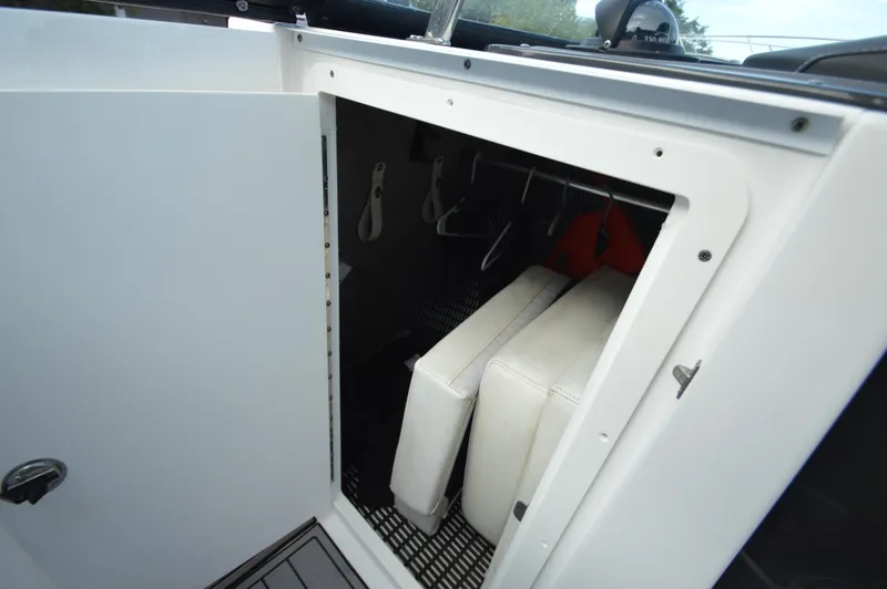 Slide: The Image of Monterey 275SS 2020 - 29