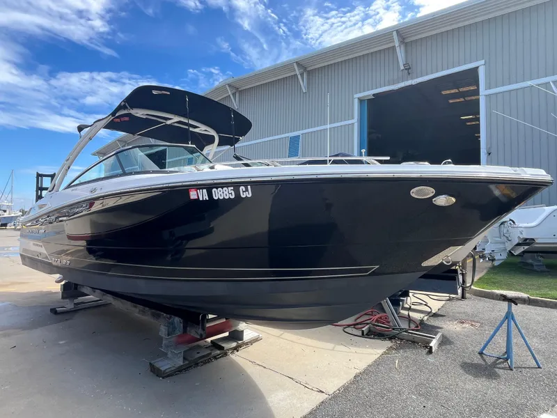 Slide: The Image of Monterey 275SS 2020 - 3