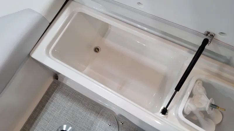 Slide: The Image of Formula 330 Crossover Bowrider OB 2025 - 60