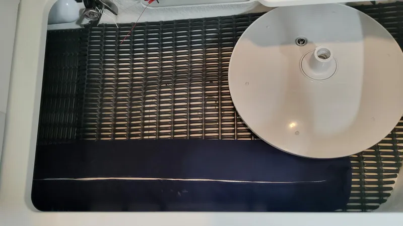 Slide: The Image of Formula 330 Crossover Bowrider OB 2025 - 61