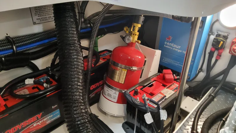 Slide: The Image of Formula 330 Crossover Bowrider OB 2025 - 68