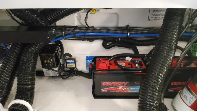 Slide: The Image of Formula 330 Crossover Bowrider OB 2025 - 69