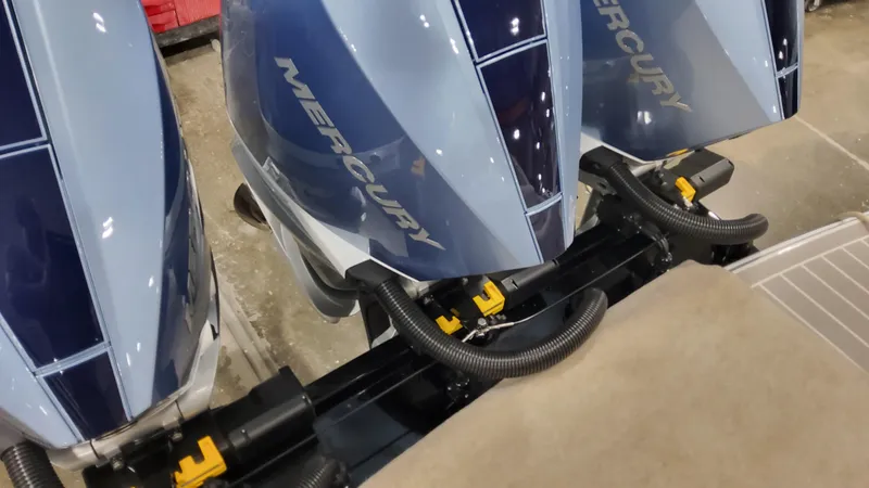 Slide: The Image of Formula 330 Crossover Bowrider OB 2025 - 72