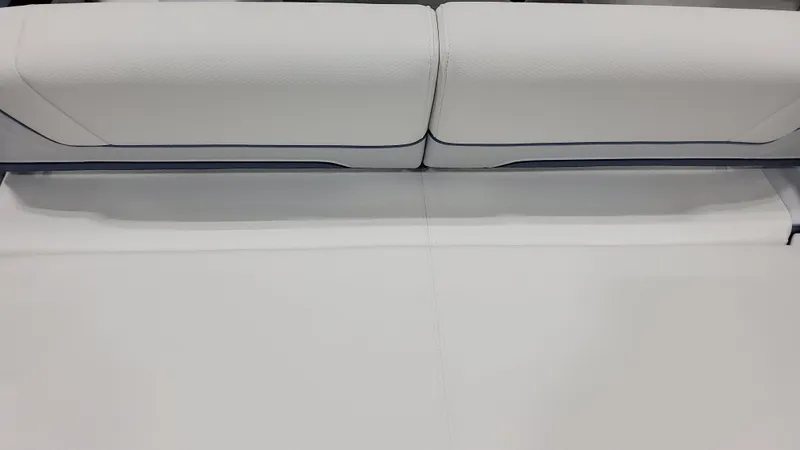 Slide: The Image of Formula 330 Crossover Bowrider OB 2025 - 74