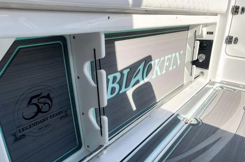 Slide: The Image of Blackfin 302 CC 2023 - 13