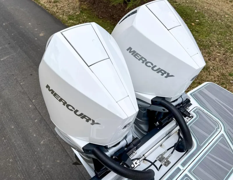 Slide: The Image of Blackfin 302 CC 2023 - 17