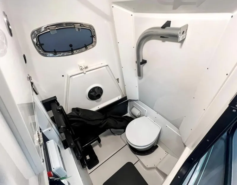 Slide: The Image of Blackfin 302 CC 2023 - 21