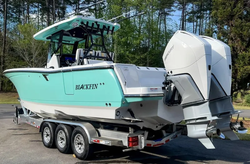 Slide: The Image of Blackfin 302 CC 2023 - 3