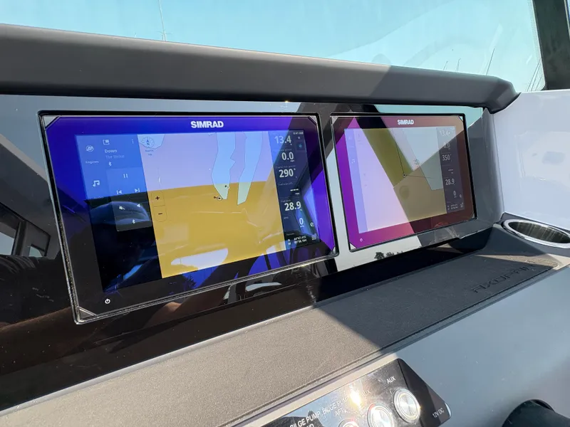 Slide: The Image of Axopar 29 XC Cross Cabin 2025 - 69