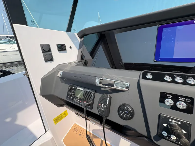 Slide: The Image of Axopar 29 XC Cross Cabin 2025 - 72