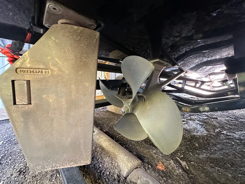 Slide: The Image of Malibu Wakesetter 23 MXZ 2020 - 13