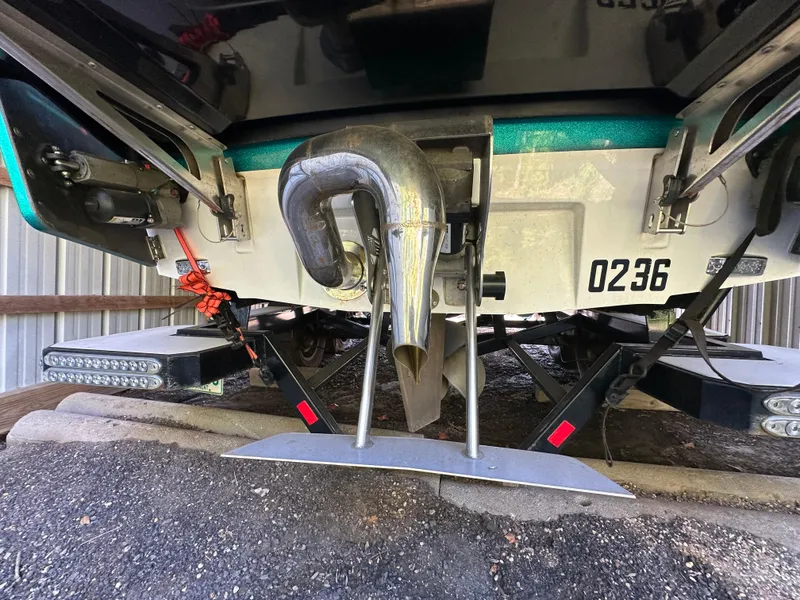 Slide: The Image of Malibu Wakesetter 23 MXZ 2020 - 18