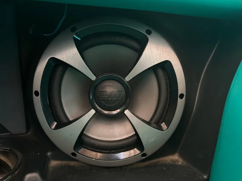 Slide: The Image of Malibu Wakesetter 23 MXZ 2020 - 25