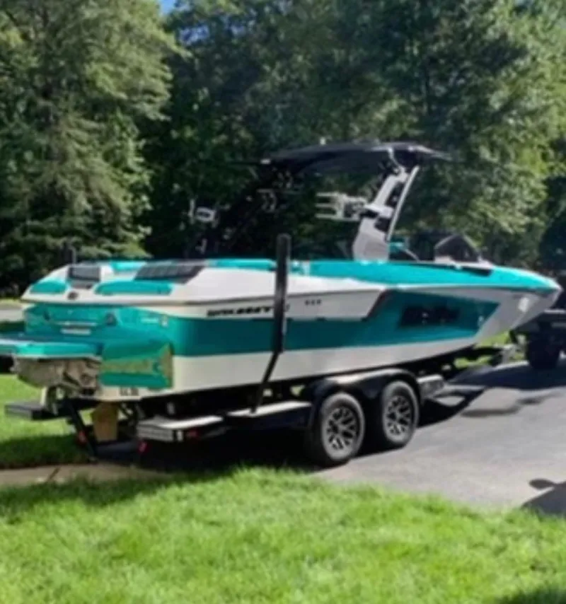 Slide: The Image of Malibu Wakesetter 23 MXZ 2020 - 3