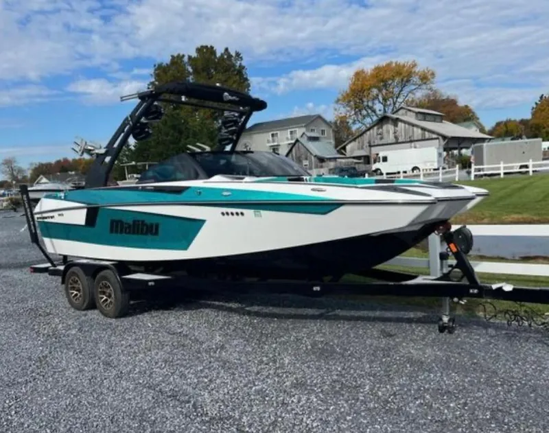 Slide: The Image of Malibu Wakesetter 23 MXZ 2020 - 5