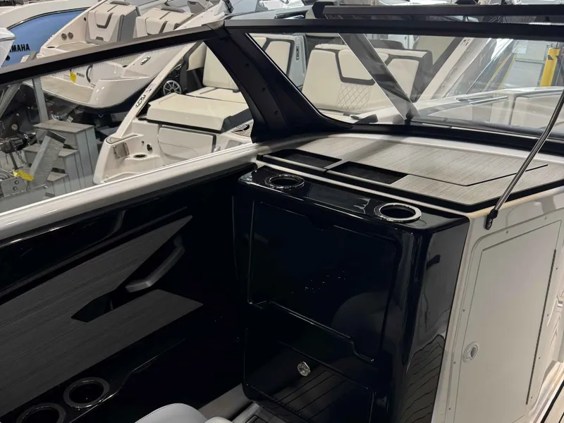 Slide: The Image of Yamaha 222S 2025 - 11