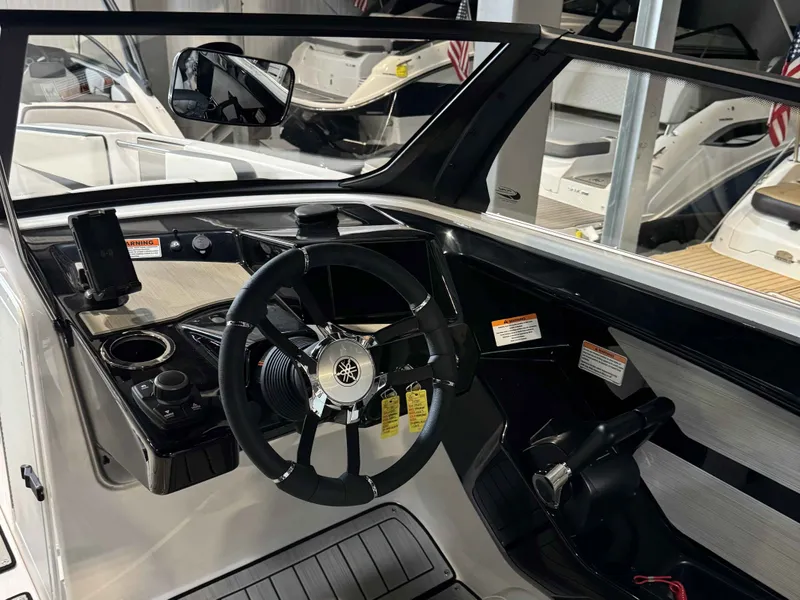 Slide: The Image of Yamaha 222S 2025 - 13