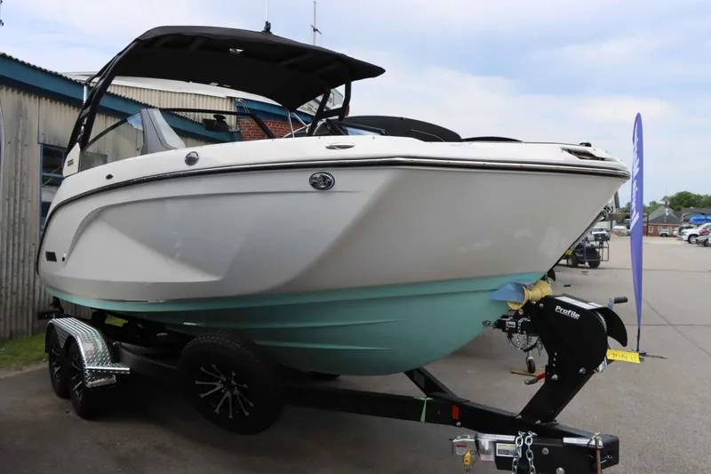 Slide: The Image of Yamaha 222S 2025 - 3