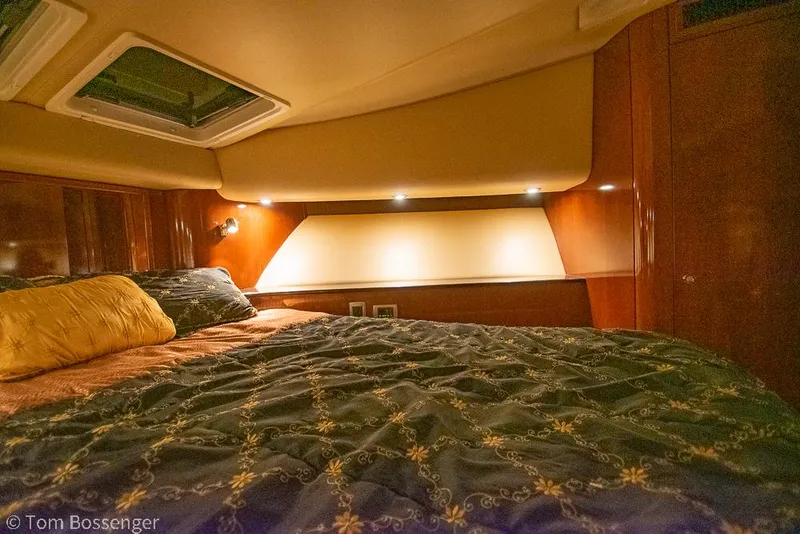 Slide: The Image of Meridian 580 Pilothouse 2008 - 51