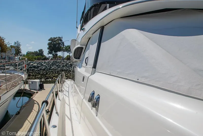 Slide: The Image of Meridian 580 Pilothouse 2008 - 60