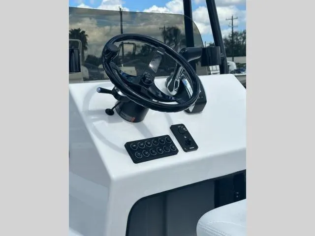 Slide: The Image of Majek 226 Illusion 2024 - 9