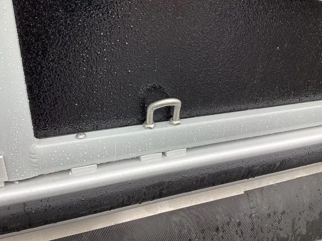 Slide: The Image of Premier 200 Sunscape RL 2025 - 22