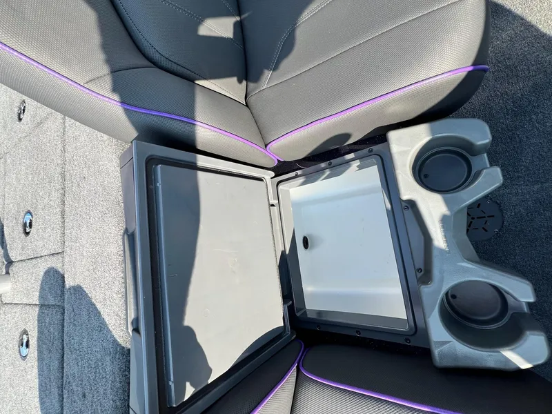 Slide: The Image of Skeeter ZX 200 2025 - 11