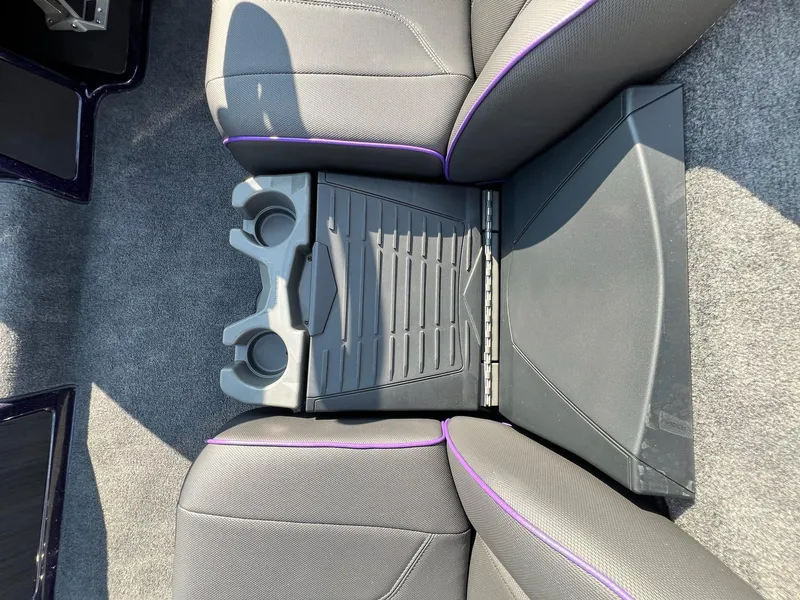 Slide: The Image of Skeeter ZX 200 2025 - 14