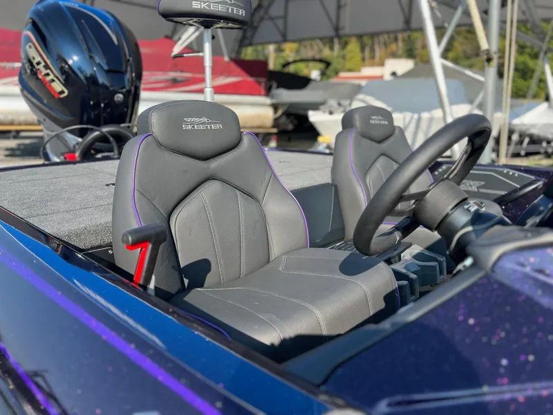 Slide: The Image of Skeeter ZX 200 2025 - 20