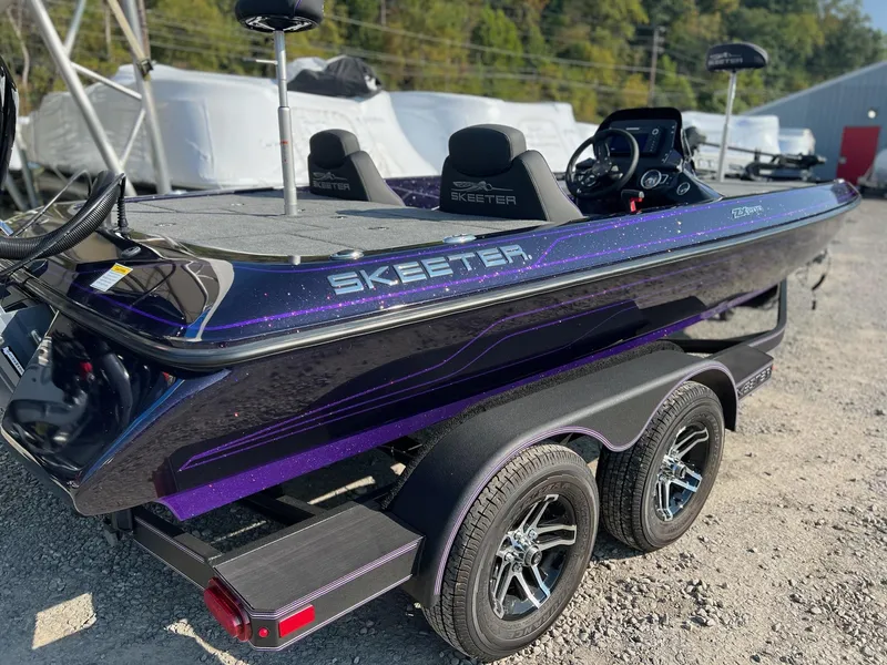 Slide: The Image of Skeeter ZX 200 2025 - 23