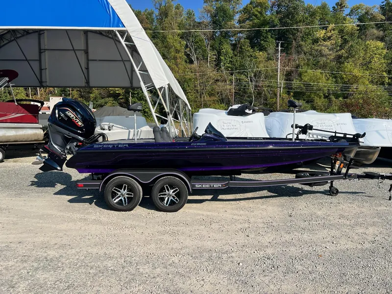 Slide: The Image of Skeeter ZX 200 2025 - 29