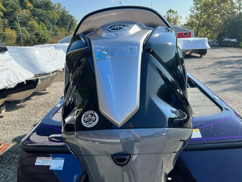 Slide: The Image of Skeeter ZX 200 2025 - 30