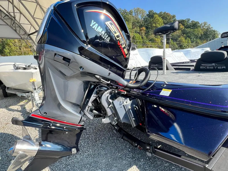 Slide: The Image of Skeeter ZX 200 2025 - 9