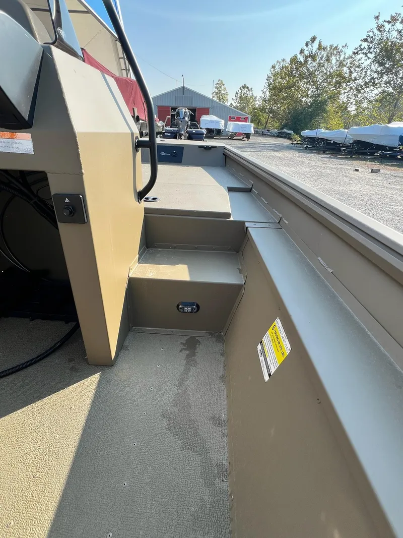 Slide: The Image of G3 Gator Tough 18 CCJ 2025 - 24