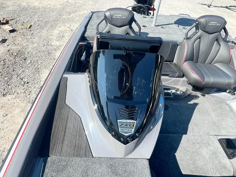 Slide: The Image of Skeeter ZXR19 2025 - 17