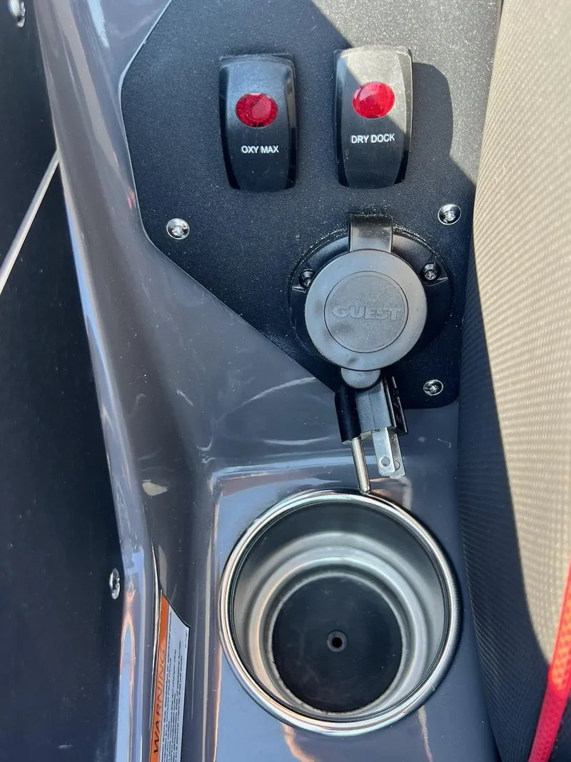 Slide: The Image of Skeeter ZXR19 2025 - 26