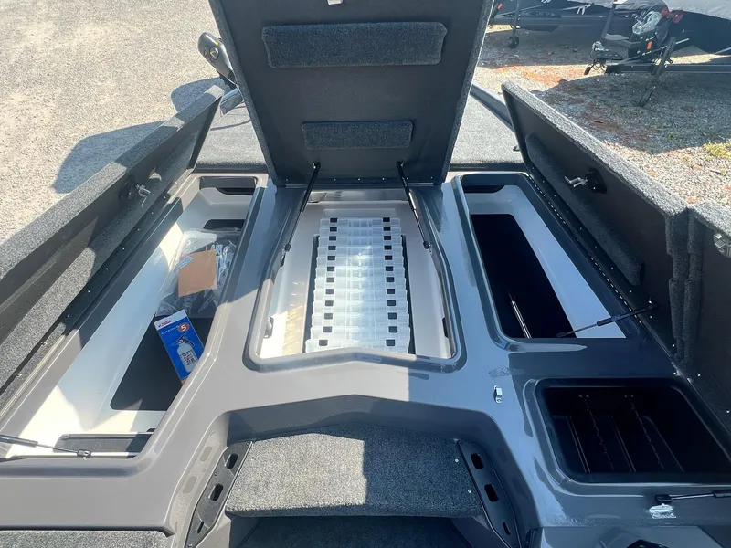 Slide: The Image of Skeeter ZXR19 2025 - 29