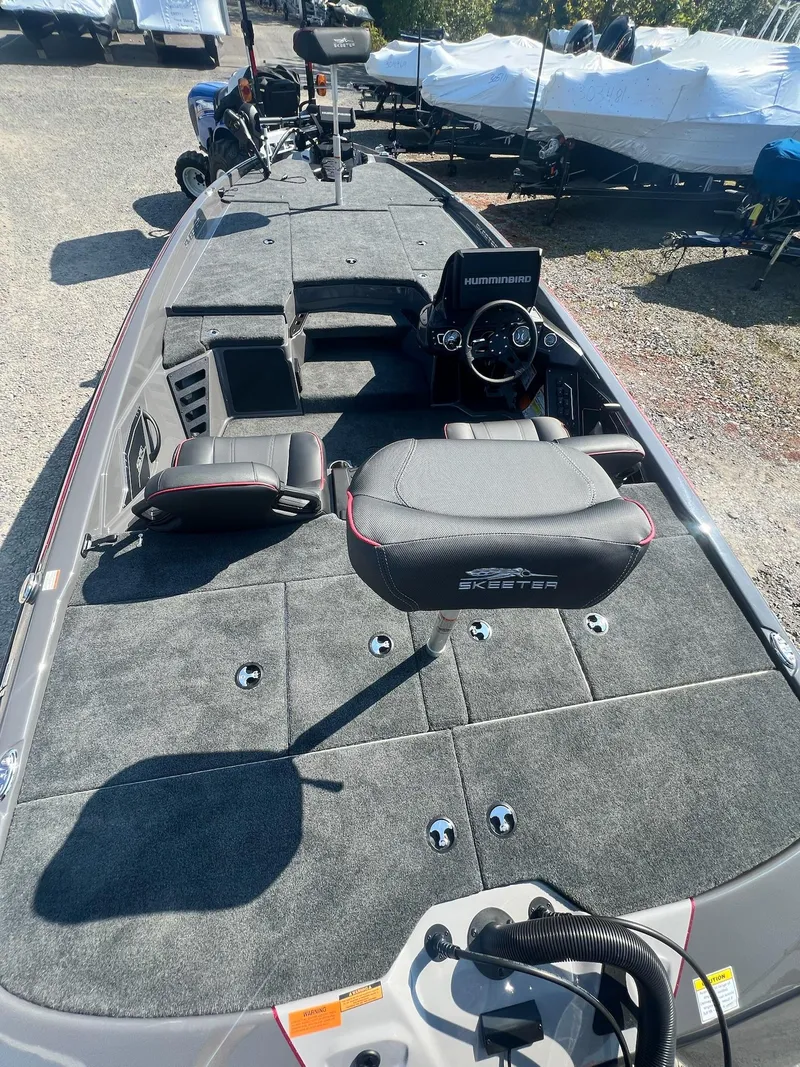 Slide: The Image of Skeeter ZXR19 2025 - 9