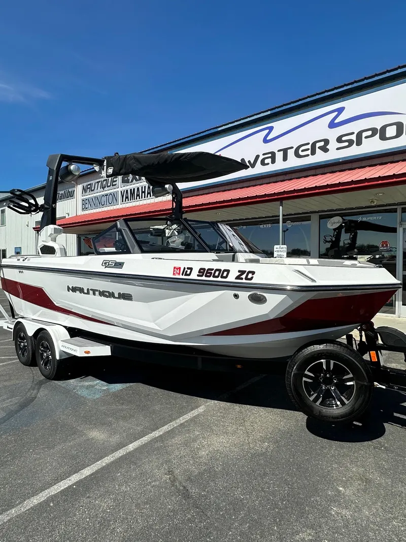 Slide: The Image of Nautique GS20 2024 - 3