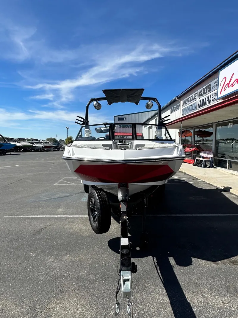 Slide: The Image of Nautique GS20 2024 - 4