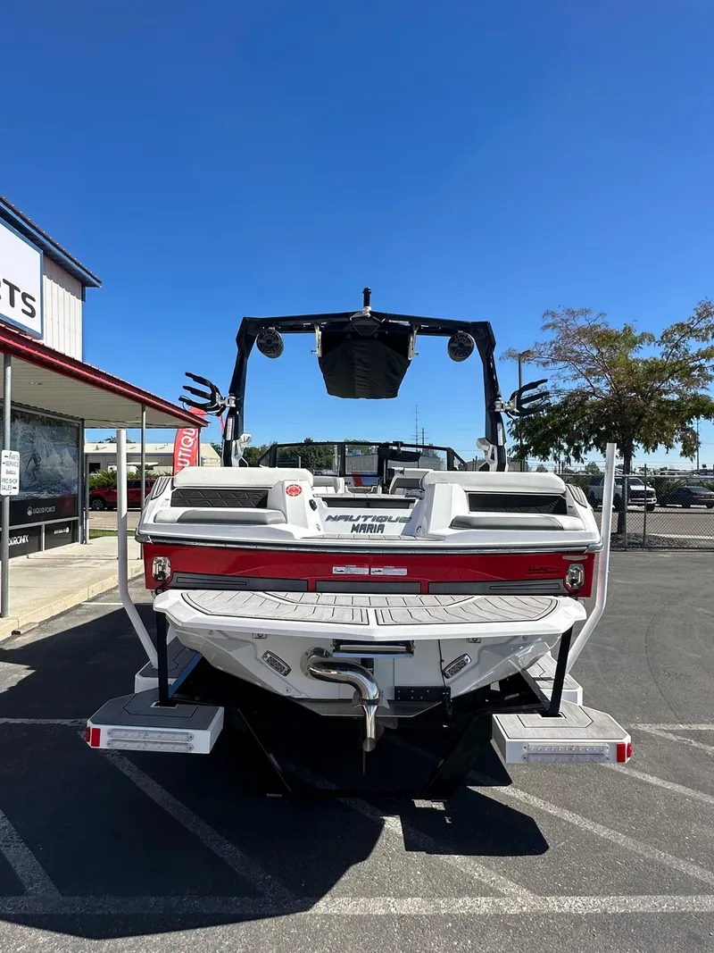 Slide: The Image of Nautique GS20 2024 - 8