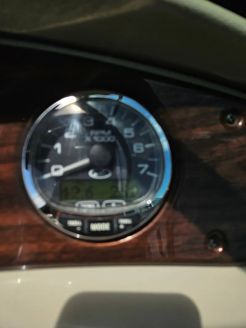 Slide: The Image of Sea Ray 240 Sundeck 2005 - 10