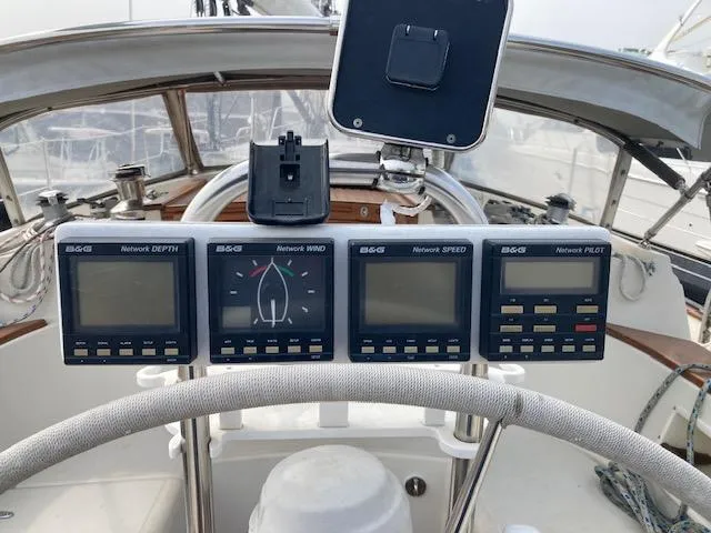 Slide: The Image of Cockpit of 1997 Pacific Seacraft 40 with B&G navigation instruments. - 13