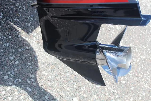 Slide: The Image of Hurricane SunDeck 235 OB 2023 - 12