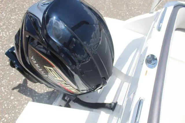 Slide: The Image of Hurricane SunDeck 235 OB 2023 - 27