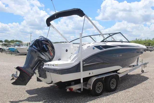 Slide: The Image of Hurricane SunDeck 235 OB 2023 - 4