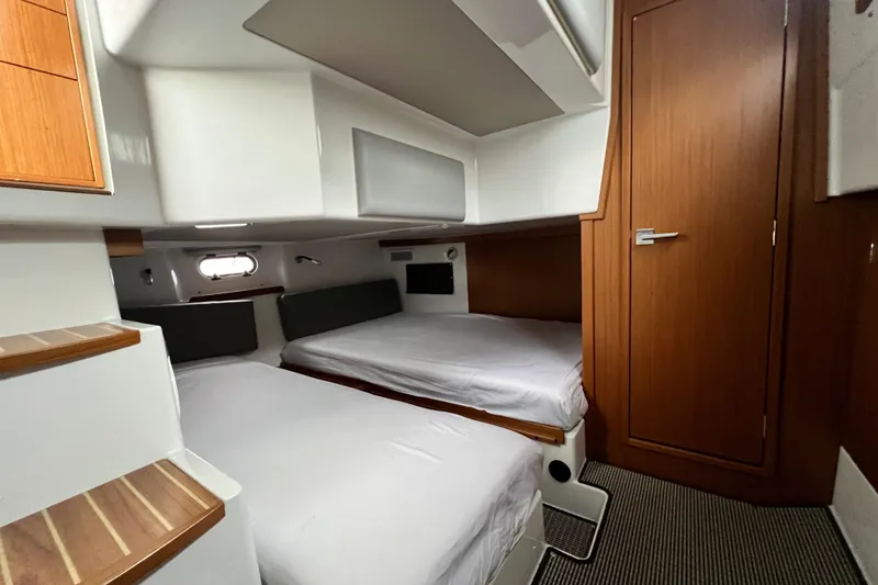 Slide: The Image of Sargo 36 Explorer 2024 - 86