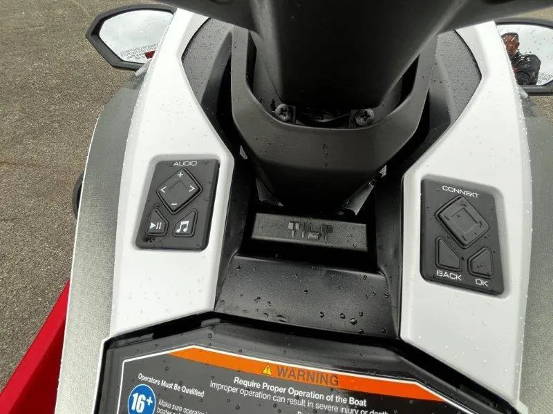 Slide: The Image of Yamaha Waverunner GP HO w/ Audio 2025 - 15